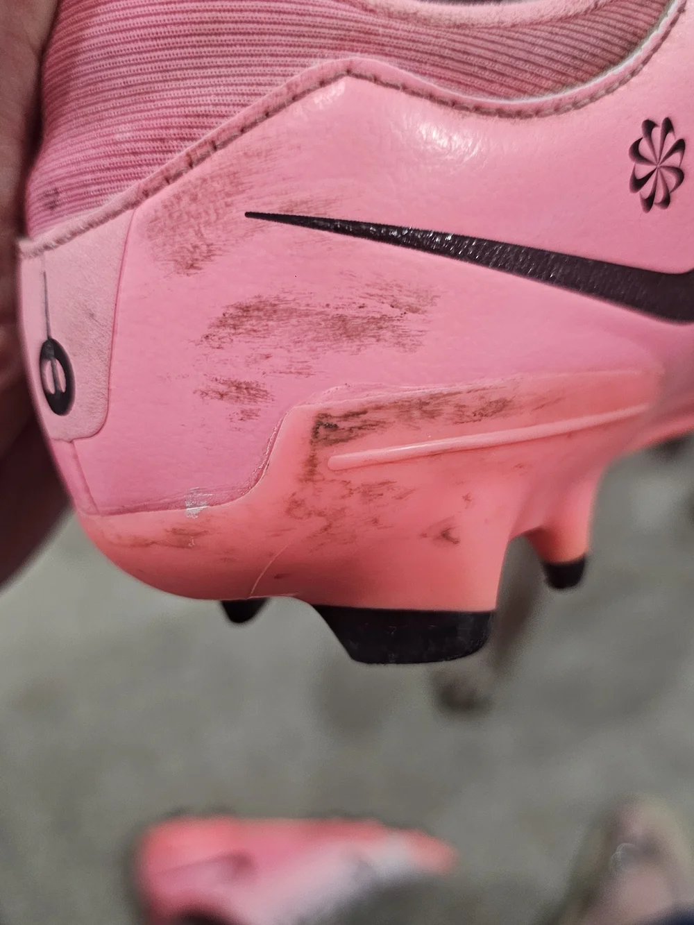 Nike Women's Pink Gradient Soccer Cleats